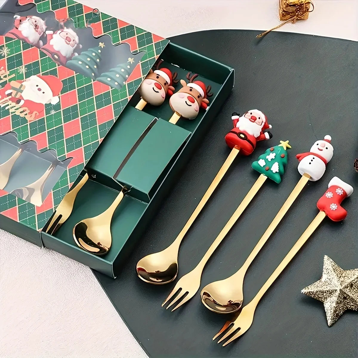 2/4/6Pcs Christmas Fork & Spoon Set – Stainless Steel Santa Tableware for Coffee, Tea & Dessert